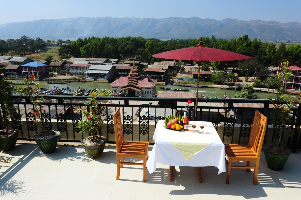 Royal Inlay Hotel Nyaungshwe Exteriör bild