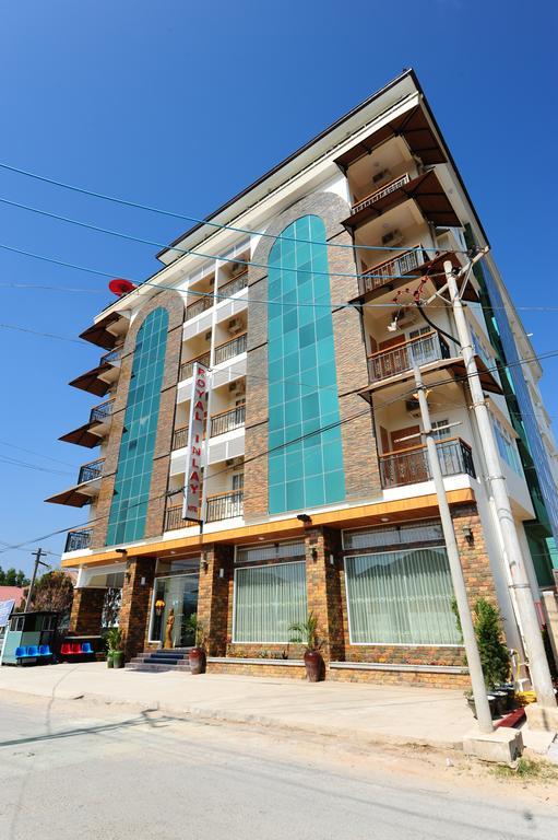 Royal Inlay Hotel Nyaungshwe Exteriör bild